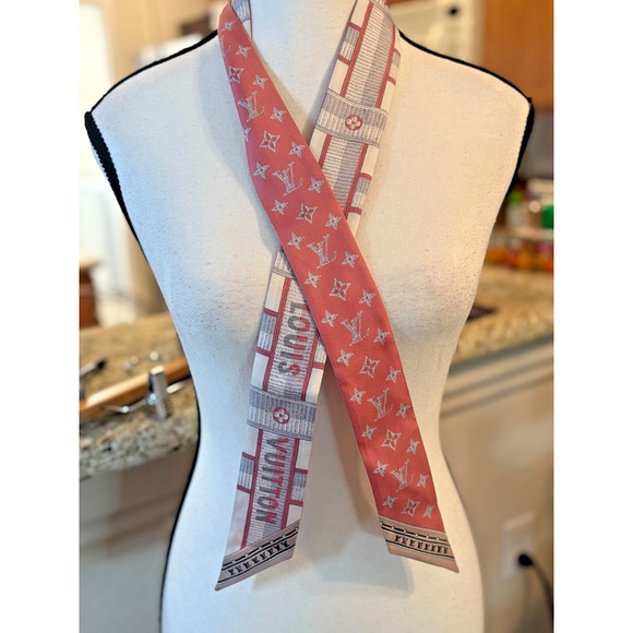 LOUIS VUITTON M78149 Monogram Bandeau BB Details Rose Bandeau Scarf - Picture 1 of 4
